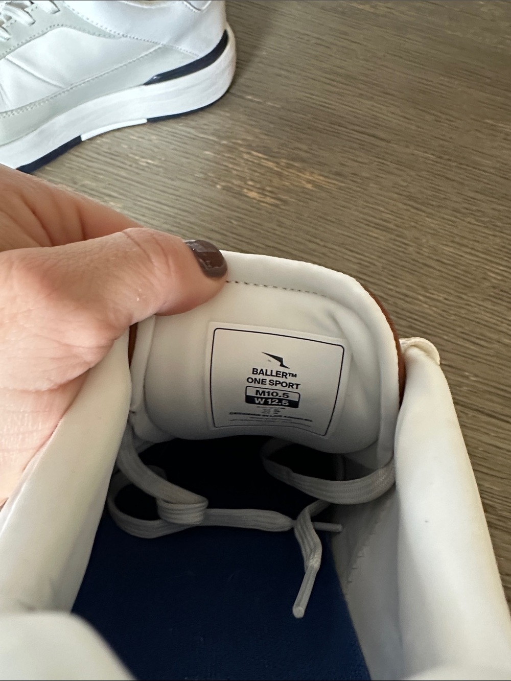 Wolf & Shepherd s Wolf and Shepherd Baller One
sneakers white/white size 10.5 - Picture 2 of 9